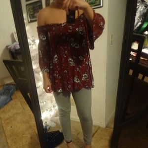 burgudy stretchy comfy top